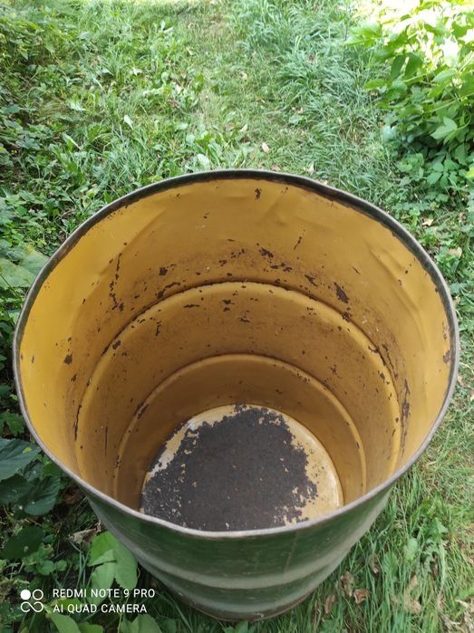 Продам бочку пластмассовую толстостенную