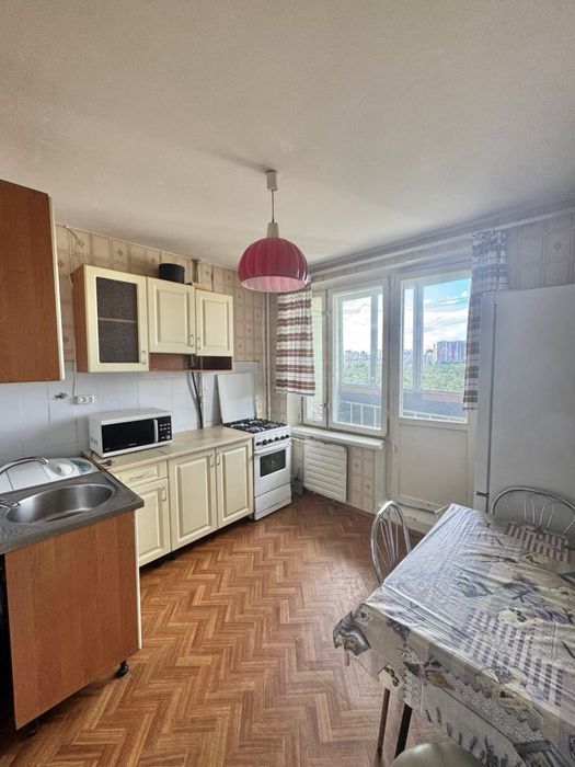 Продаж 1к квартири по вул. Романа Мстиславовича 16, Дніпровський район