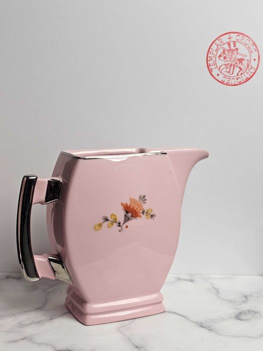 Różowy serwis do kawy Ćmielów „Płaski” ok.1930 r. proj. Bogdan Wendorf