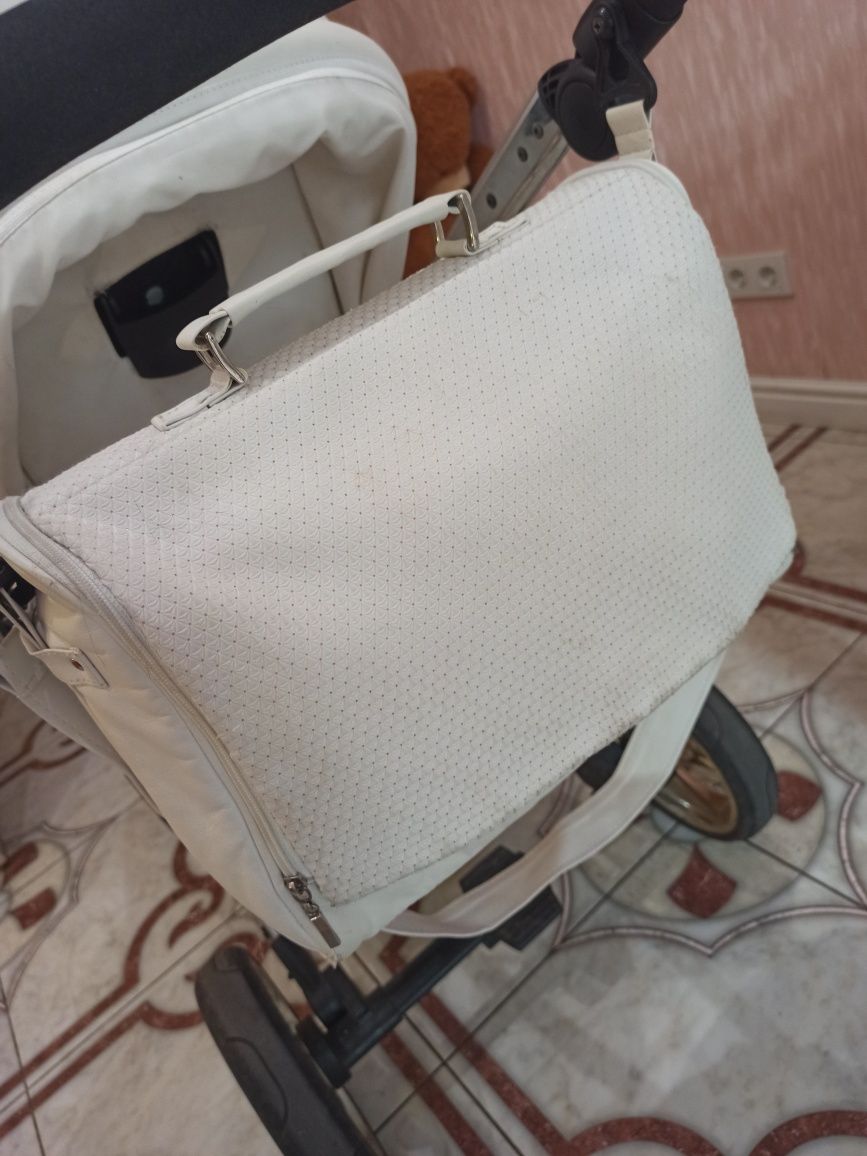 Коляска Junama diamond 2в1 біла