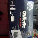 Gillette progidle z kosmetyczka