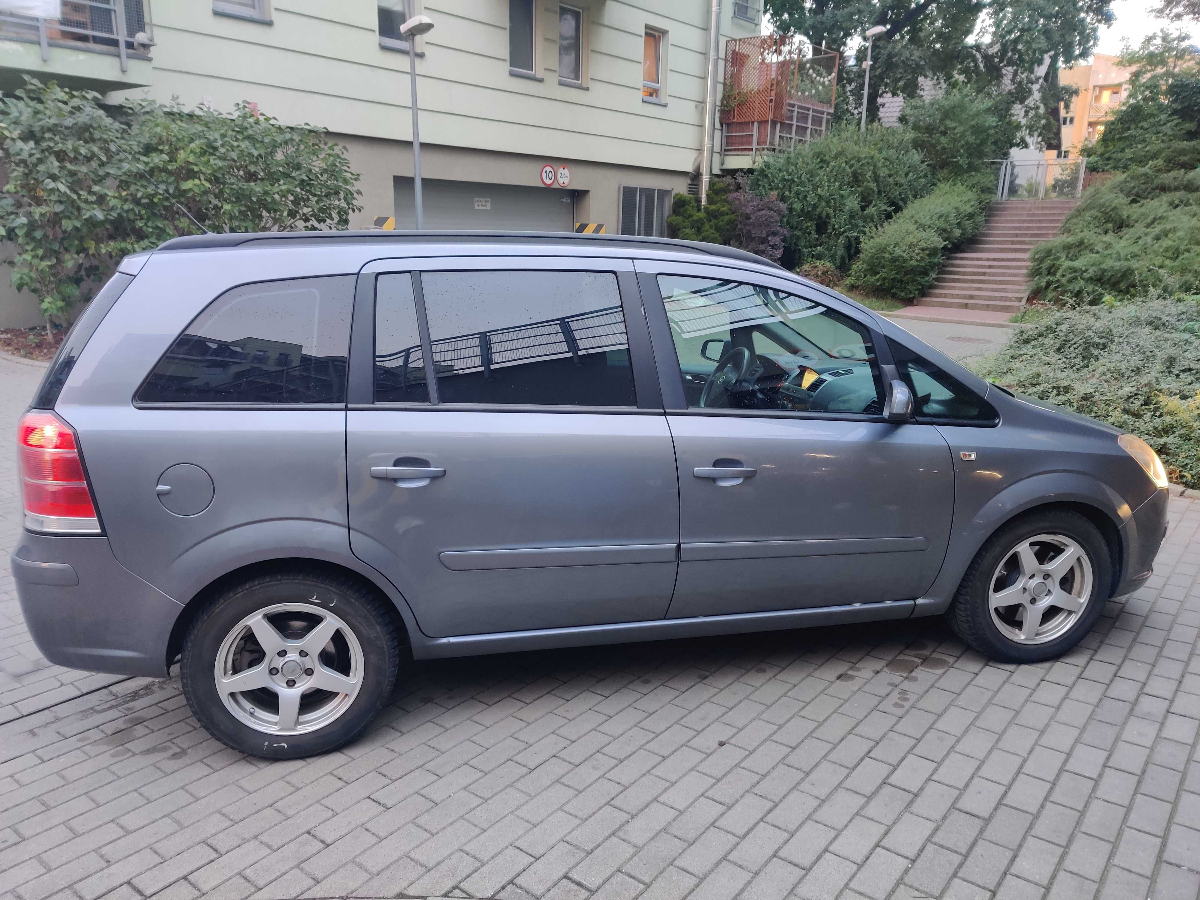 Opel Zafira 1.9 CDTI 120KM | Rok 2006