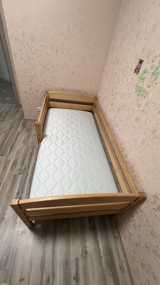Продам детскую кровать