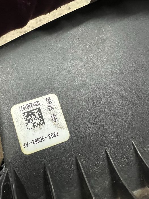 Корпус воздушного фильтра форд едж 2.7 спорт/ст ford edge sport st