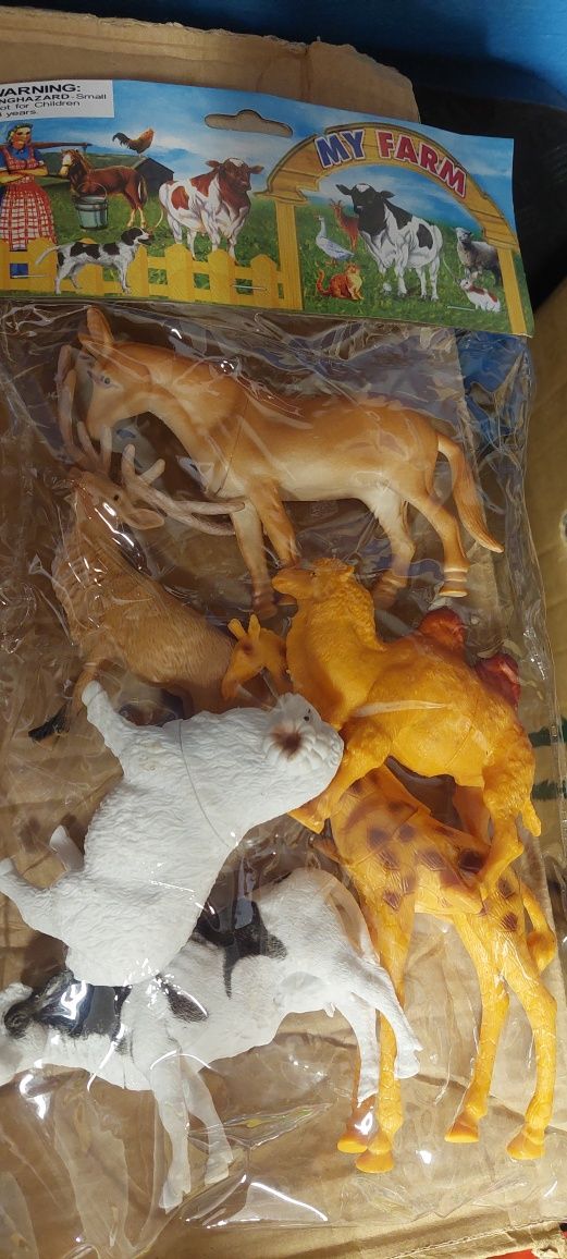 Zestaw 6 zwierzątek, farma, baran, krowa, żyrafa, wielbłąd, koń...