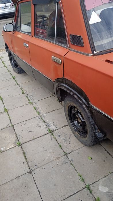 ВАЗ 21011 на ходу.сел и поехал .