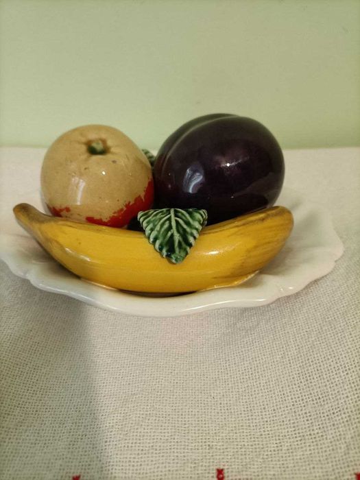 прикраса Керамічна миска з фруктовим кошиком винтаж