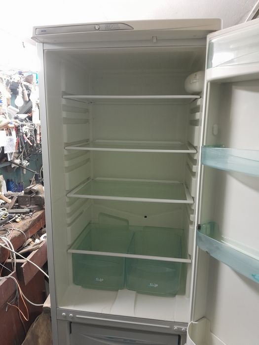 Продам холодильник STINOL