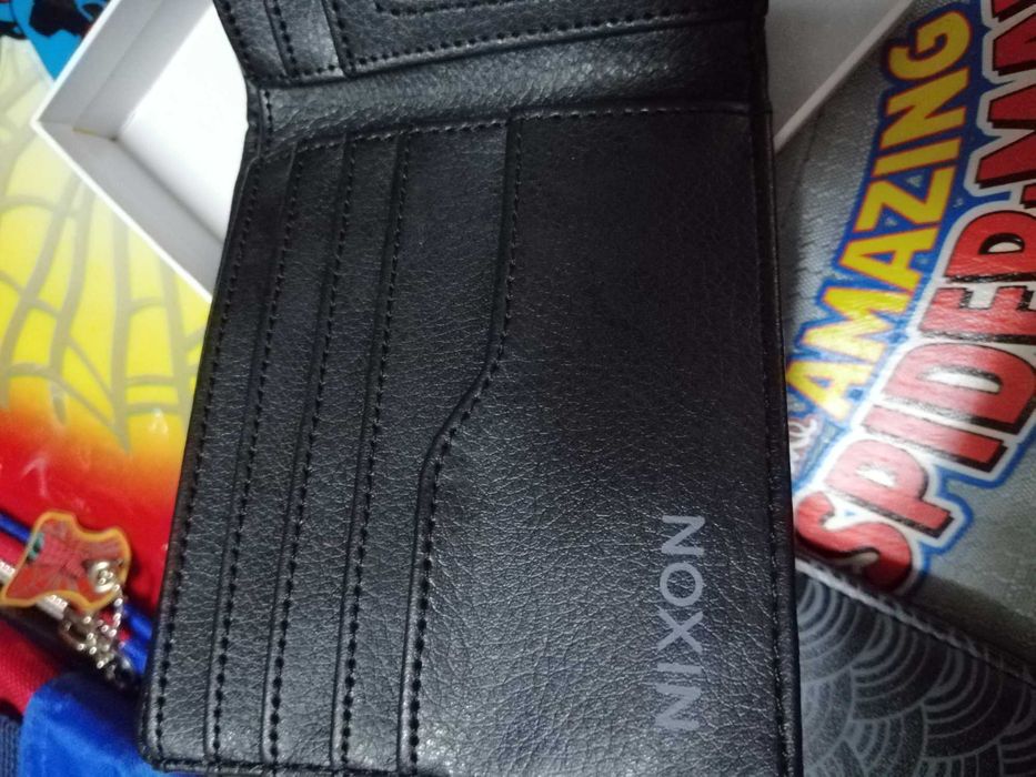 Carteiras de homem novas