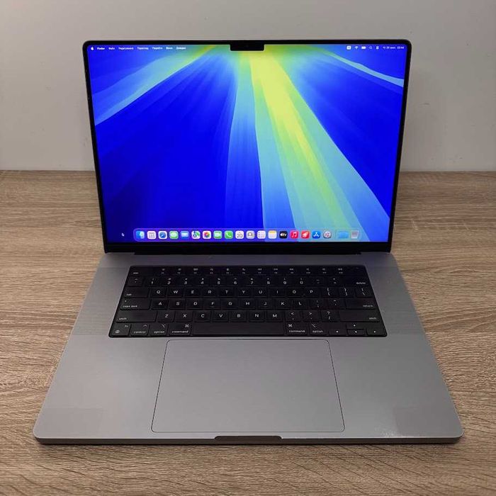 Macbook Pro 16" 2021 M1 Pro / 16Gb DDR5 / SSD 512Gb акб:86% (M0930)