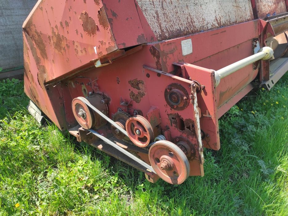 Жатка соняшникова, жатка для подсолнуха, New Holland, laverda, лаверда