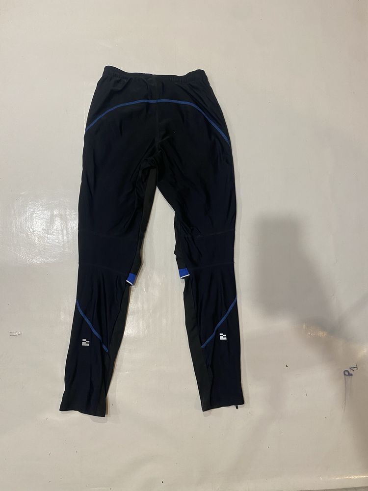 Spodnie sportowe firmy Trimex męskie roz S 30/32 fitness
