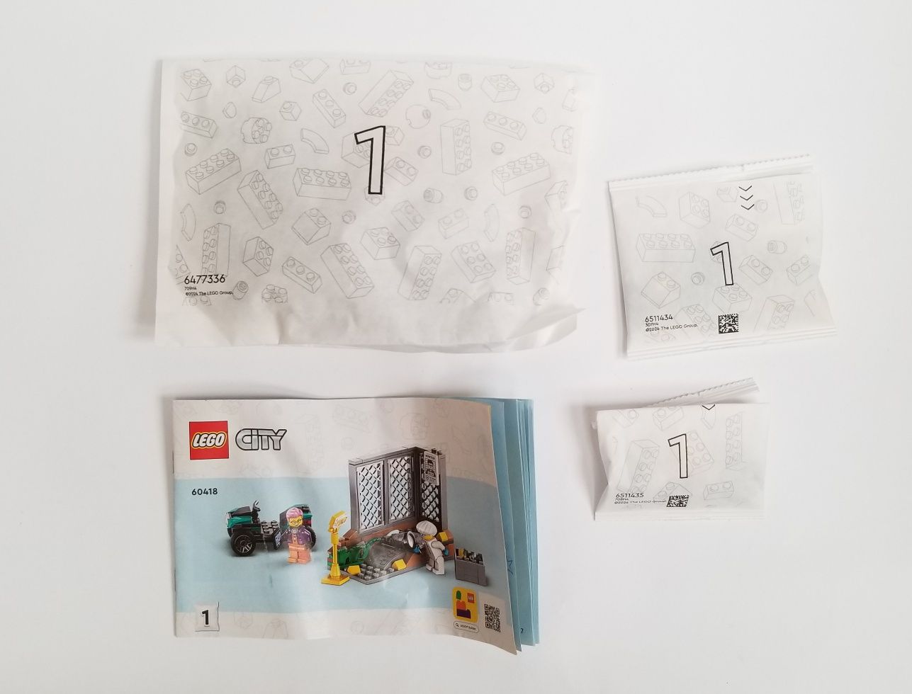 LEGO City Policyjna ciężarówka z laboratorium kryminalnym 60418