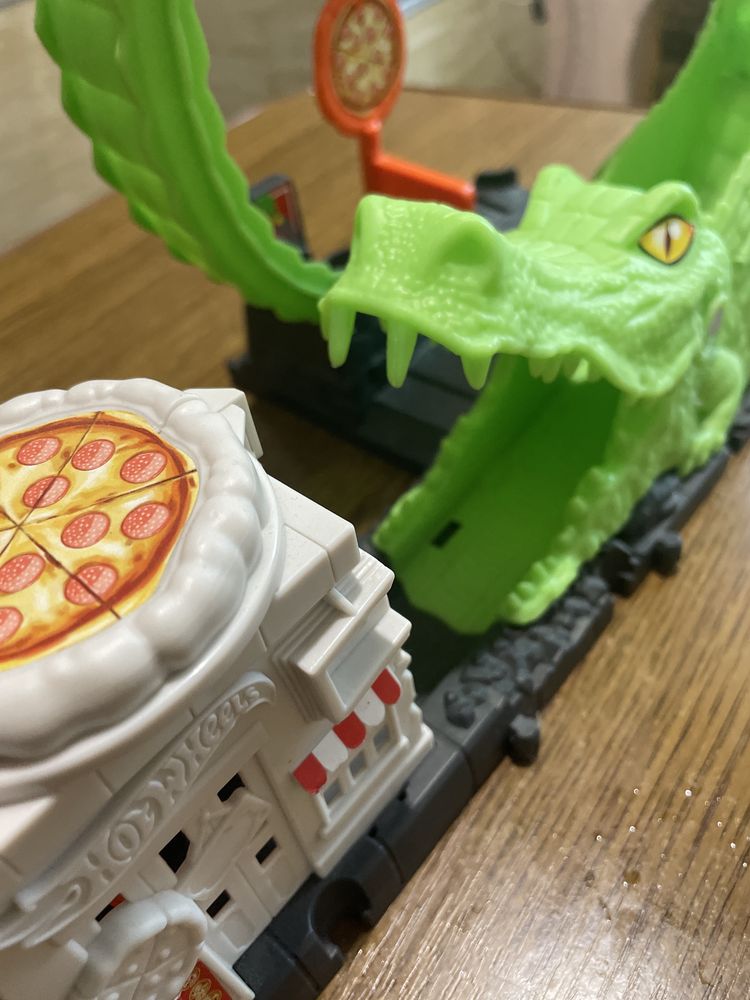 Hot wheels трек алігатор