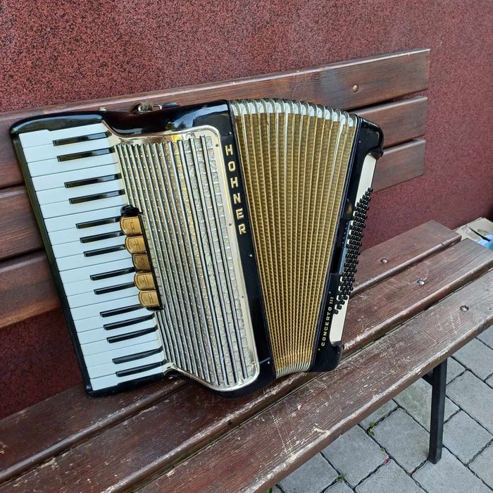 Akordeon Hohner Concerto 72 basy