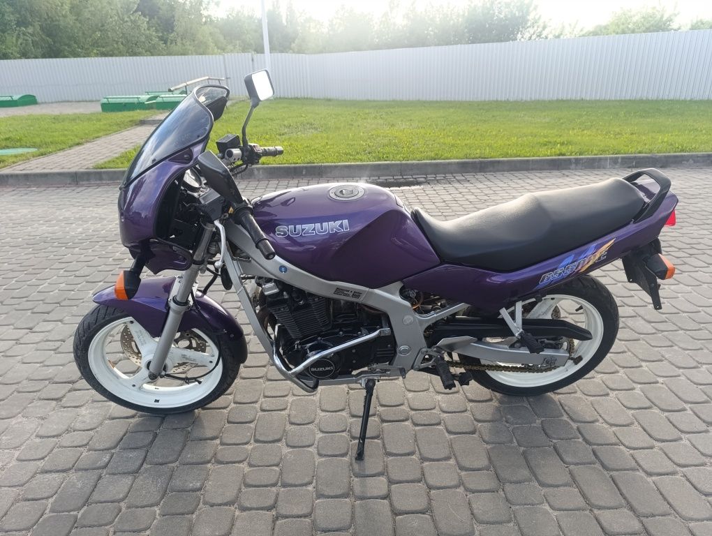 Свіжопригнаний Suzuki GS500