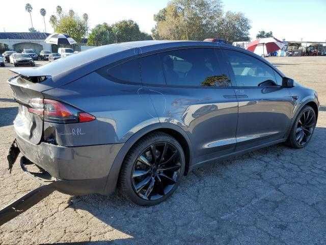 Tesla Model X 2021