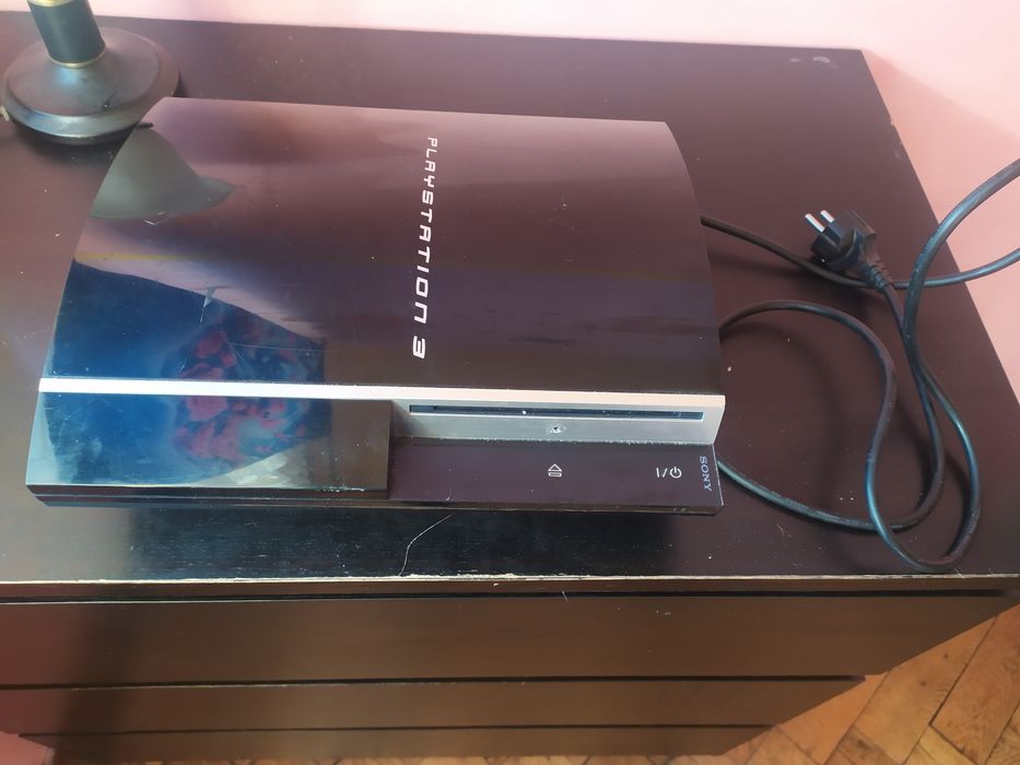 PlayStation 3 tylko z kablem zasilania