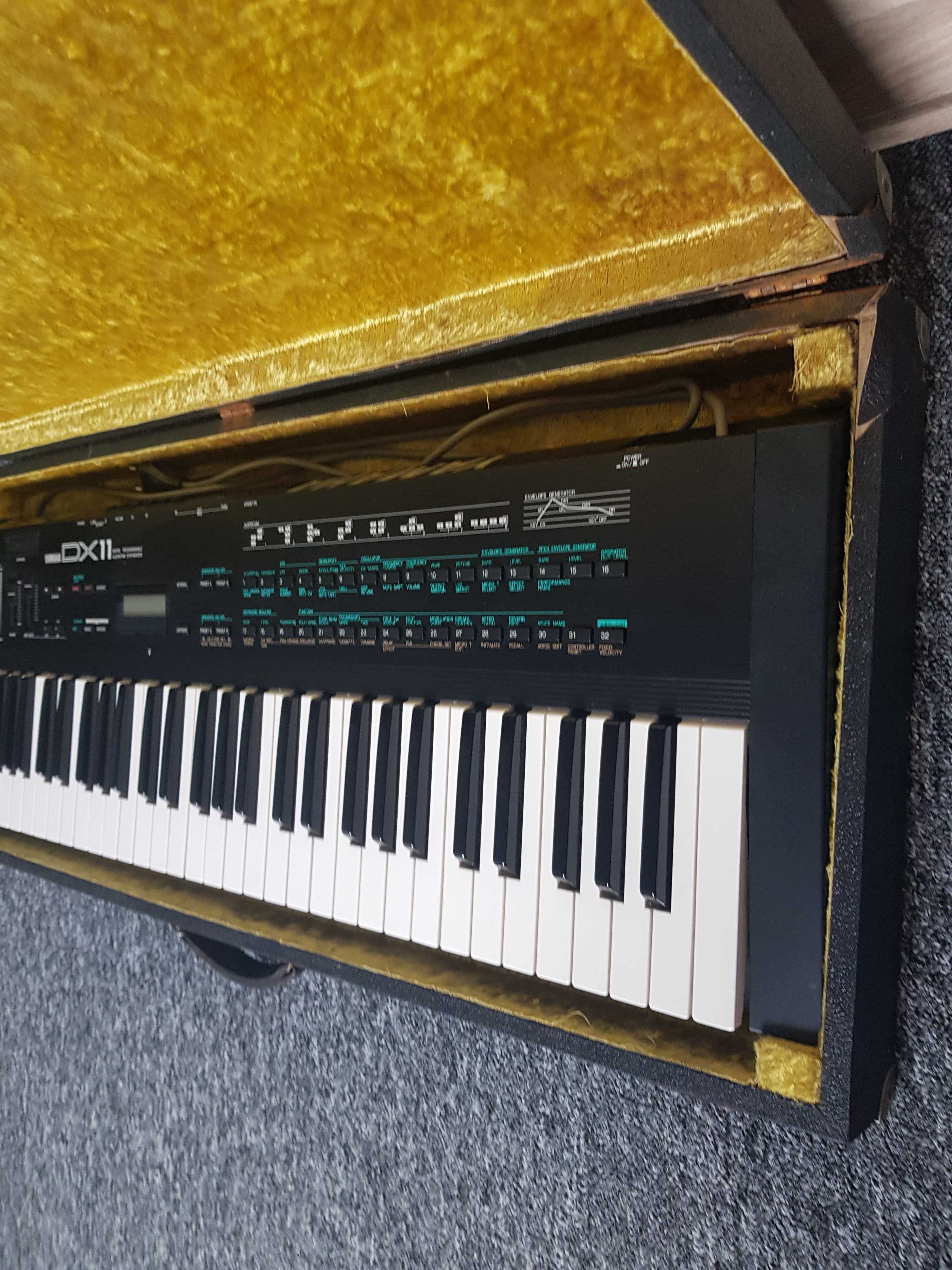Yamaha DX11 DX-11 DX 11