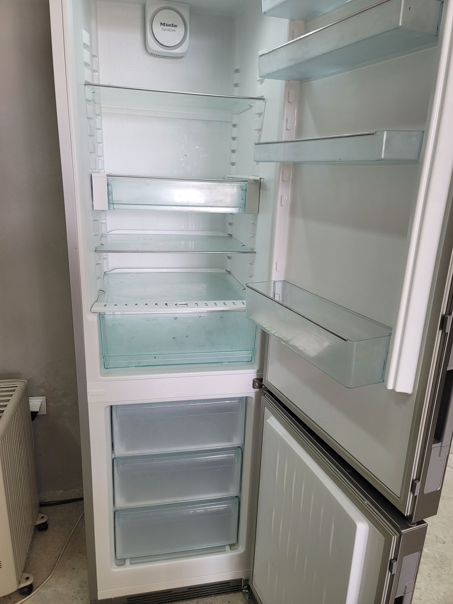 Lodówka Miele Nofrost A+++ 203cm NOWY MODEL LED