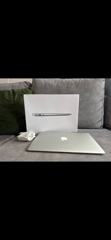 MacBook Air 13 2017 I5