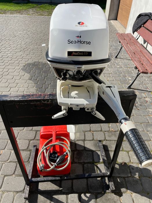 Silnik zaburtowy Johnson 6 km 2 t super stan