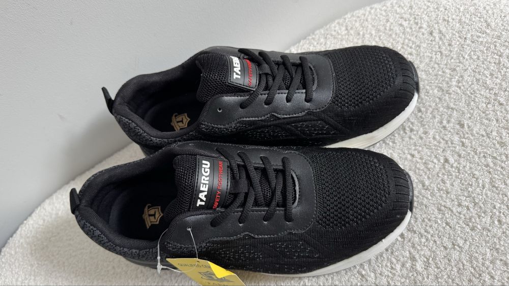 Nowe buty techniczne BHP stalowe czubki antyposlizgowe 42,5