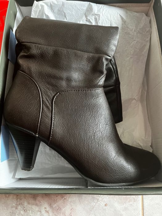 Чобітки осінні коричневі