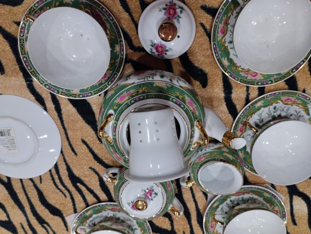 Чайный  китайский сервиз. Фарфоровый
