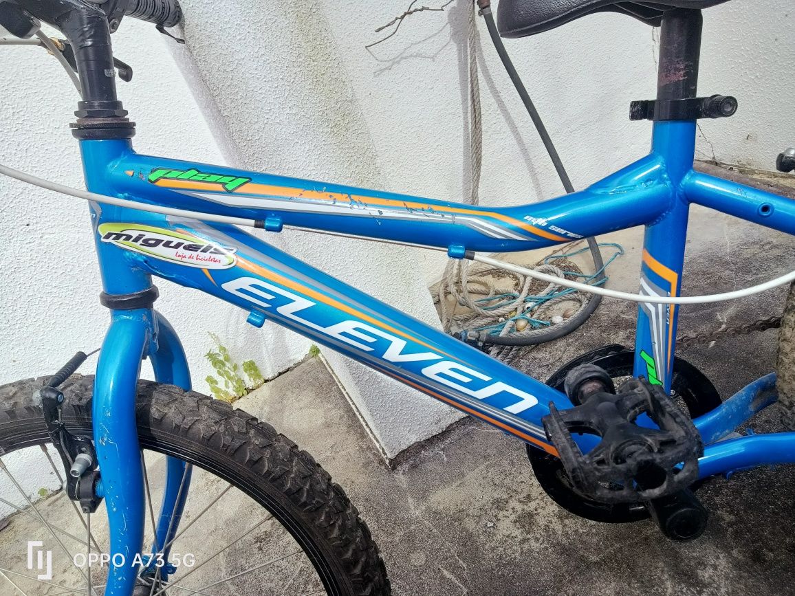 2 bicicletas de criança