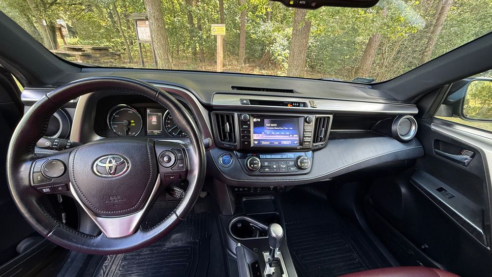 Toyota RAV4, automat, 1 właściciel, benzyna, ASO, hybryda, bezawaryjny