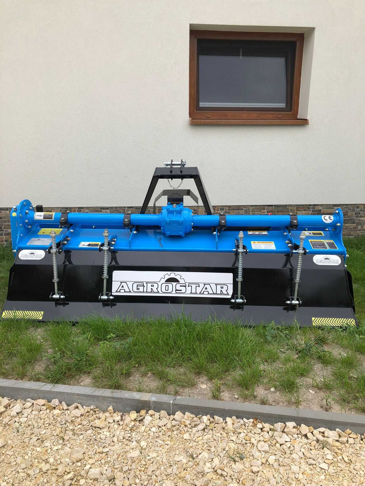 Do traktora nowa Glebogryzarka Agrostar zawieszana do uprawy ogrodu
