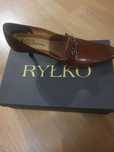 Buty czółenka Ryłko - r. 38