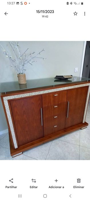 Estante e aparador de sala