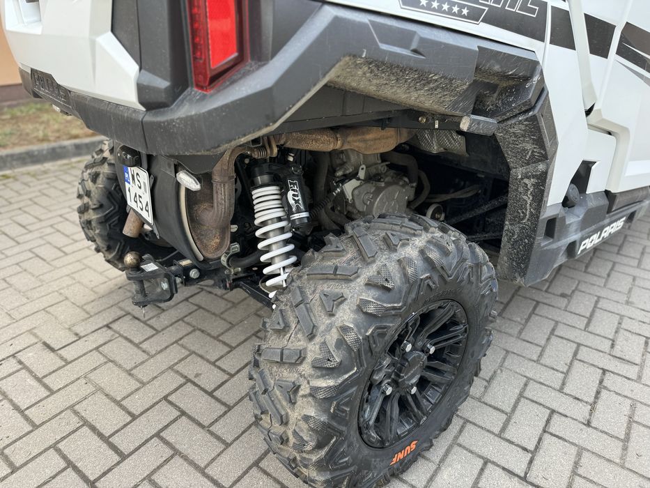 Polaris General 1000 4 osobowy salon Polska