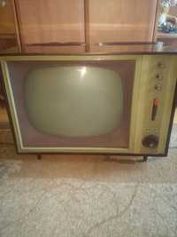 Zabytkowy tv lazuryt 1967