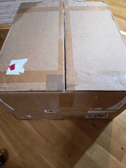 Drapak dla kota wysoki 140cm z budką legowiskami