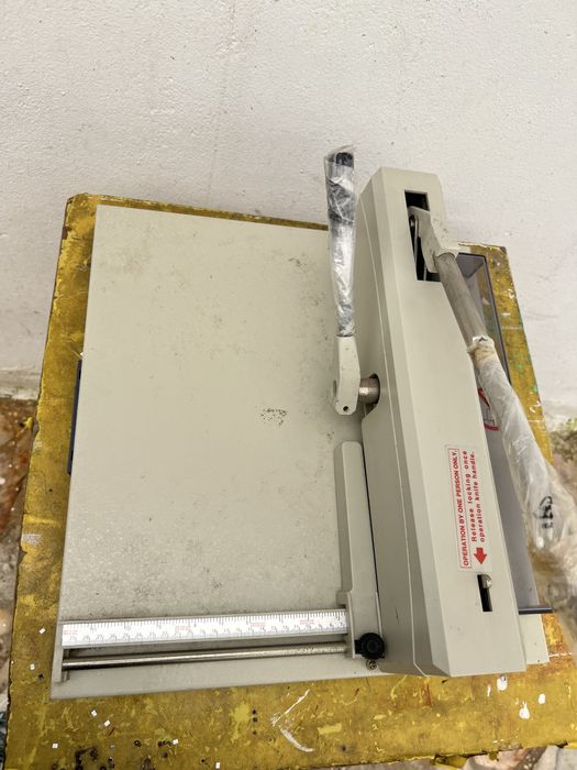 KW-Trio 3943 – Guilhotina Profissional Heavy Duty