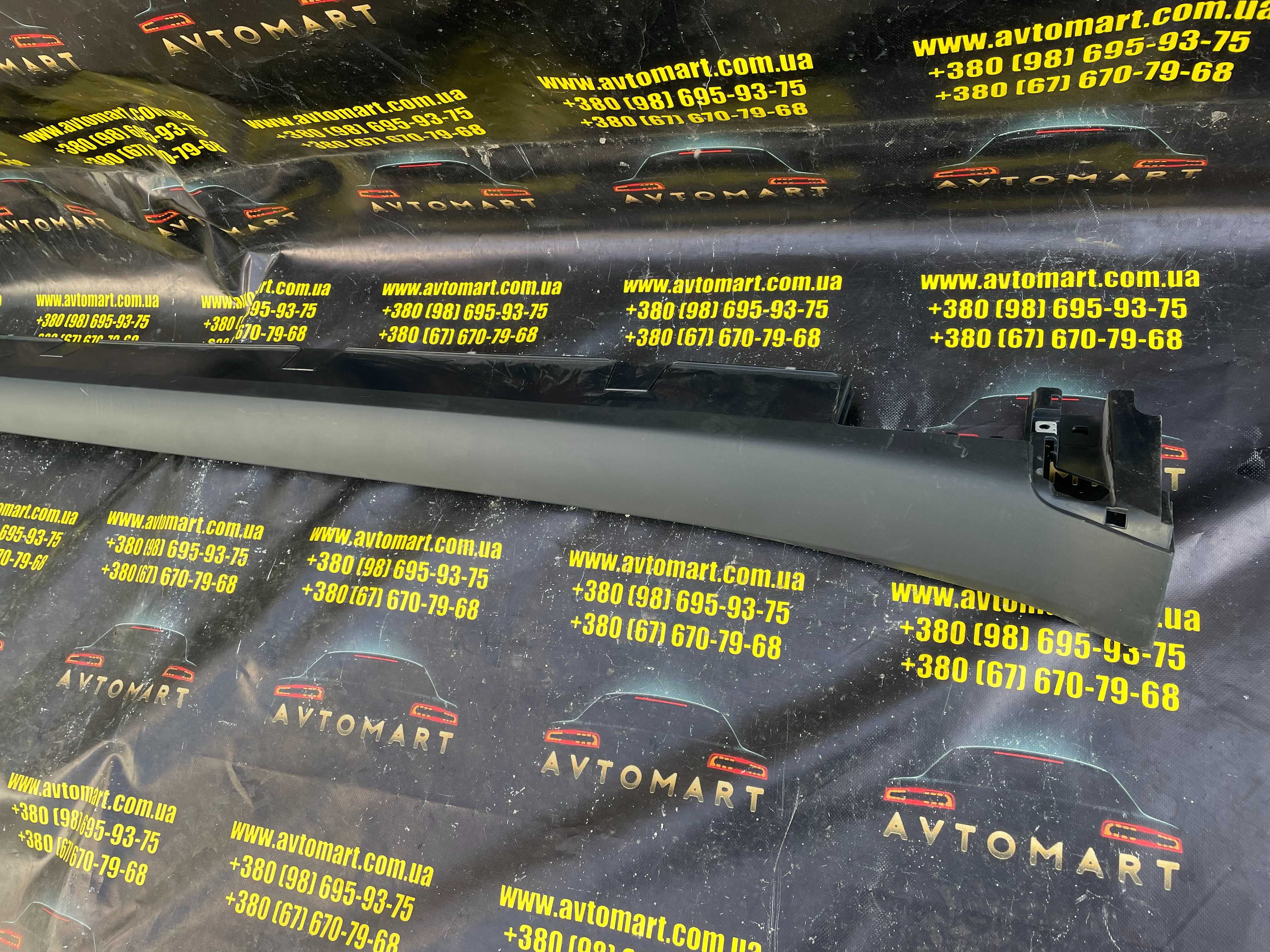 Накладка порога правая Tesla model X 1034219-00-B 1035097-00-D Tesla x