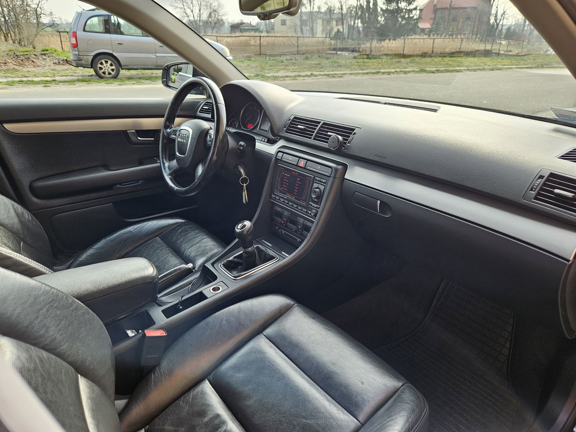 Audi a4 b7 (nie b8) Bogate wyposażenie niski brzebieg 2007r