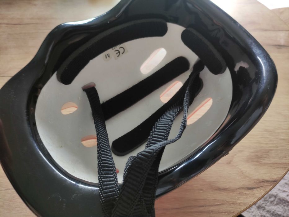 Kask rowerowy w kwiatki różowy roz M