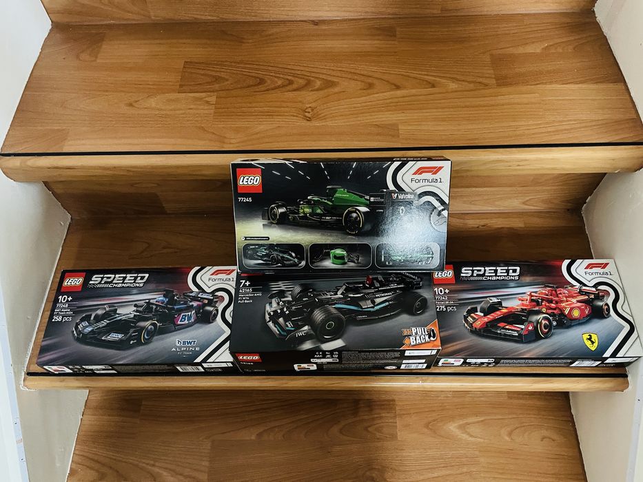 Набір з 4 комплектів LEGO Speed Champions