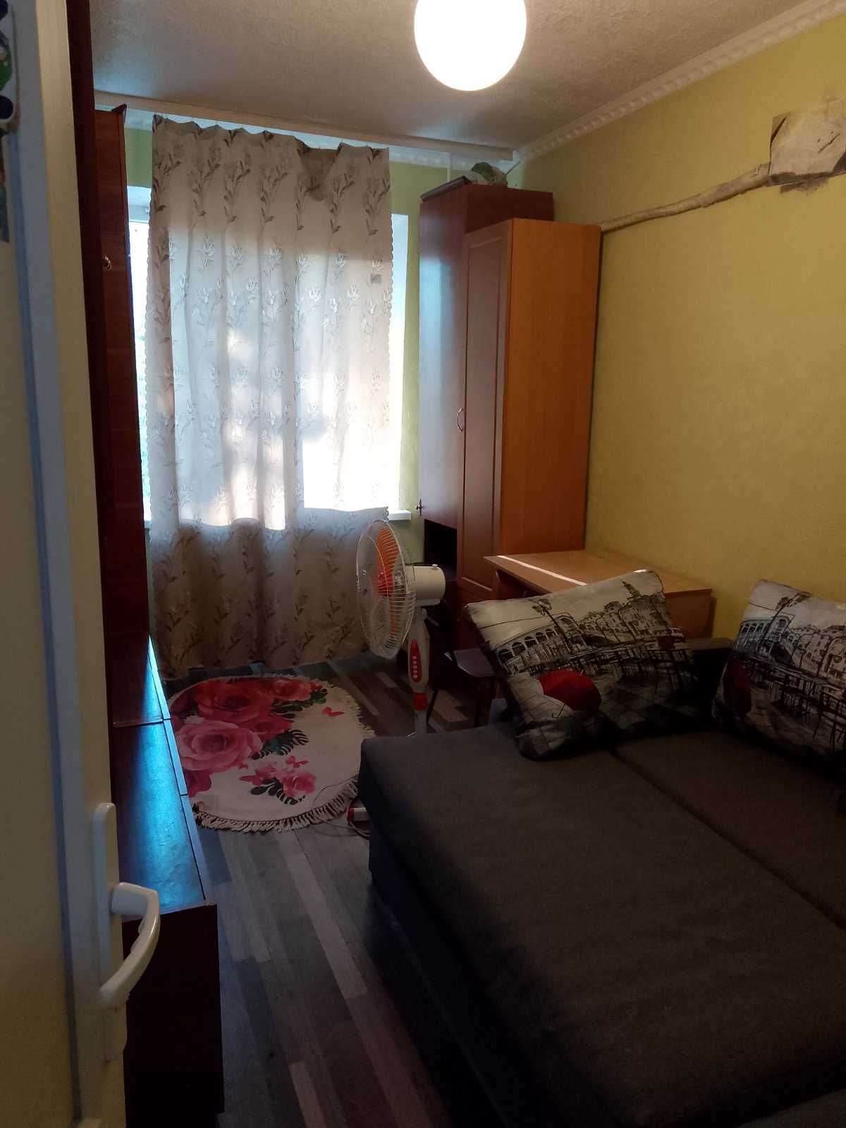 Здам 3 кімн кв проспект Миру,3/9 все є,можна з малими дітьми