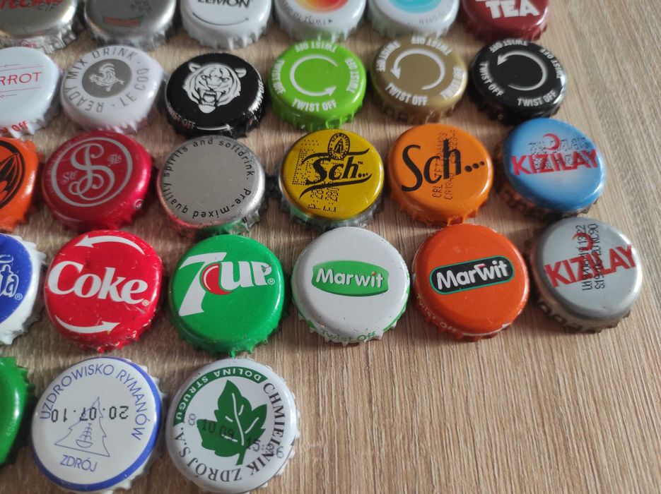 Zestaw 51 Kapsle Niepiwne Polskie i Zagraniczne