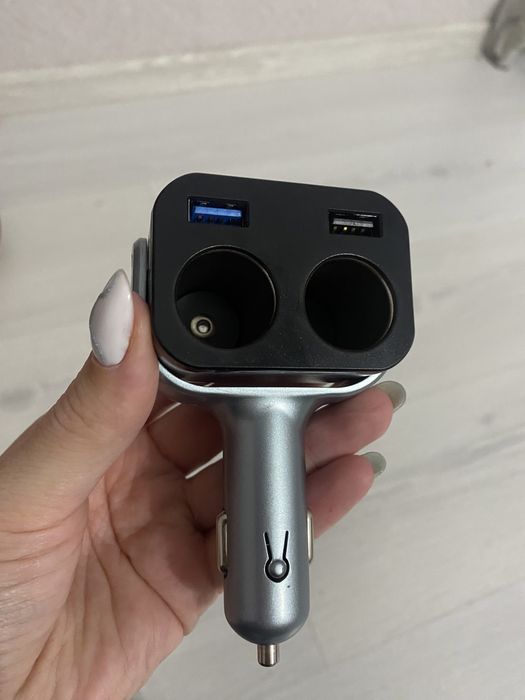 Автомобільний зарядний пристрій у прикурювач usb, адаптер в автомобіль