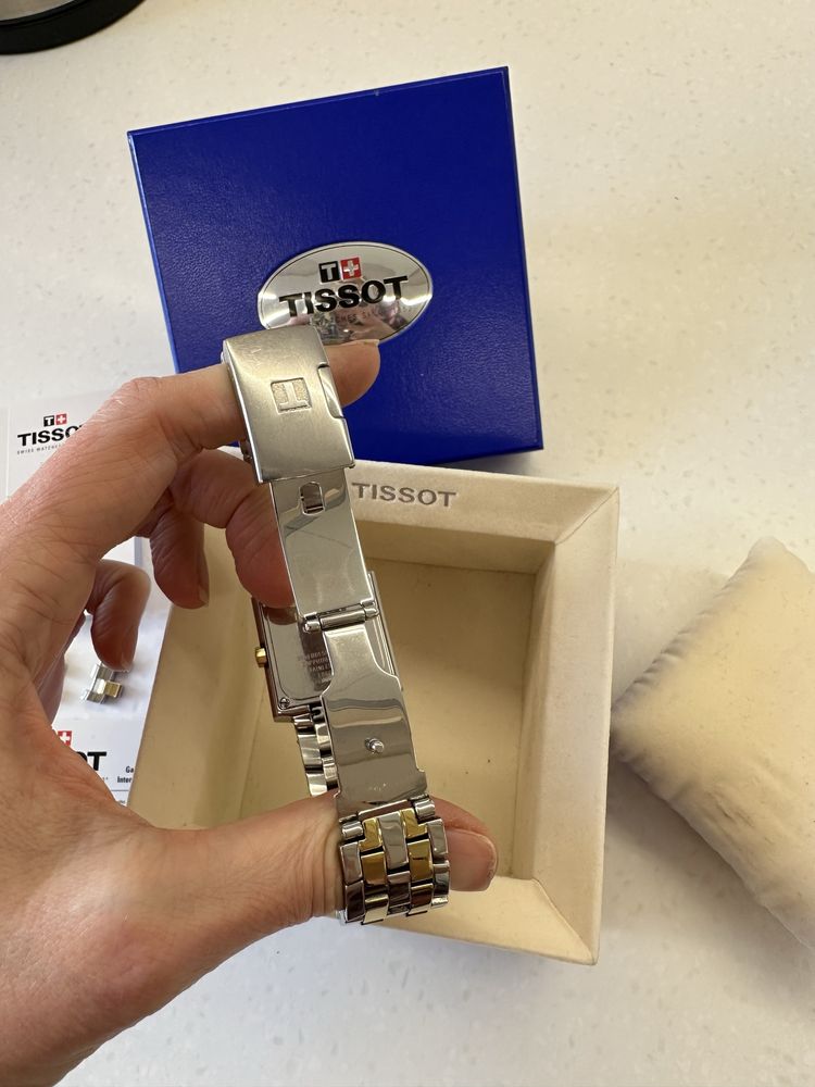 Годинник Tissot t60.2.581.32 Нова батарейка