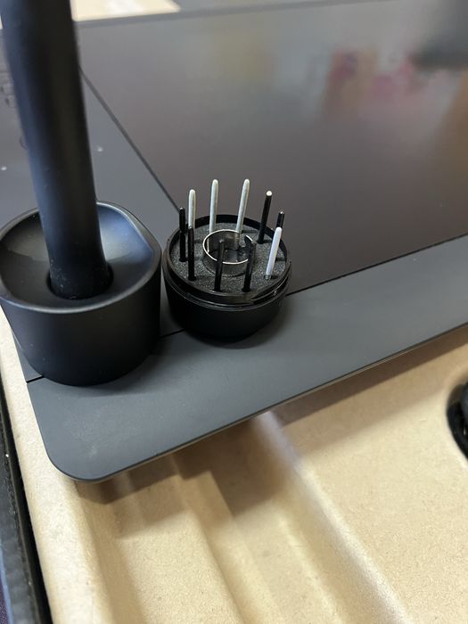 Професійний Креативний Графічний планшет Wacom Intos pro L  PTH-851/K