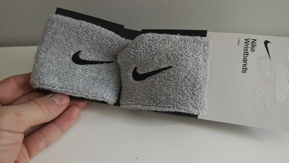 NOWE Frotki na nadgarstek Nike Wristbands 2 szt. Szare