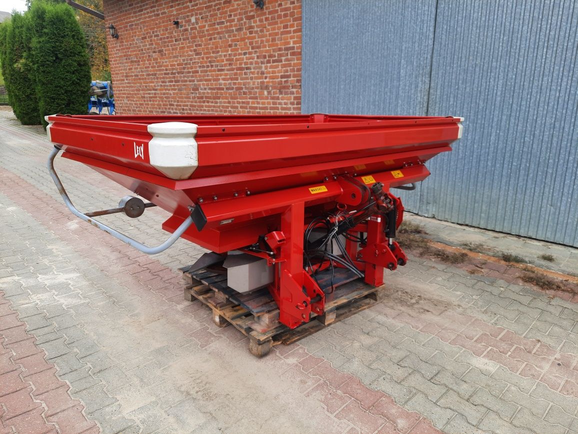 Rozsiewacz Lely Centerliner SX 1700kg /kuhn/amazone/kverneland