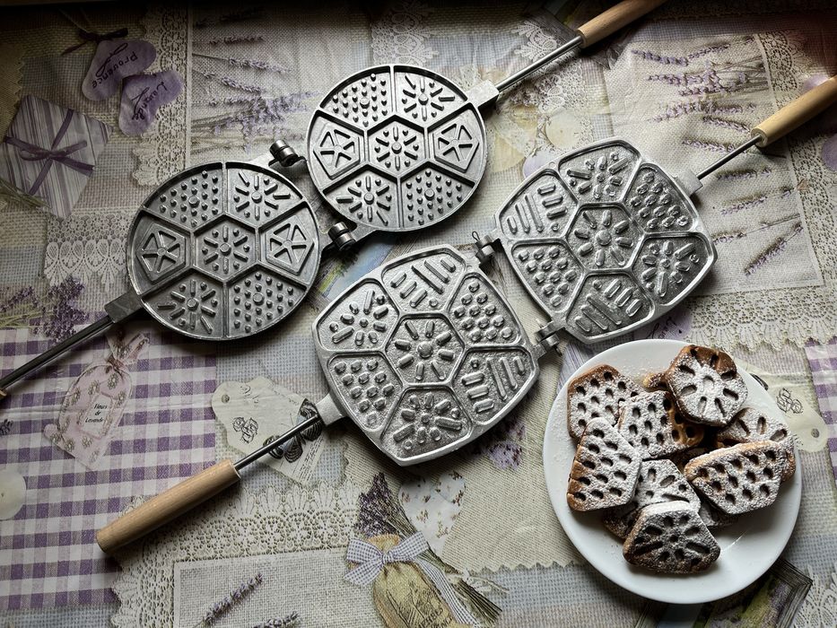 Вафельница треугольник бельгийская венская для выпечки печенья на газу